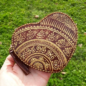 Bolso de regalo Mandala Cartera de monedas de cuero en forma de corazón Monedero de monedas de cuero Bolso de cuero Bolso de cuero Cartera de regalo de cuero Regalos de Navidad para ella Regalo