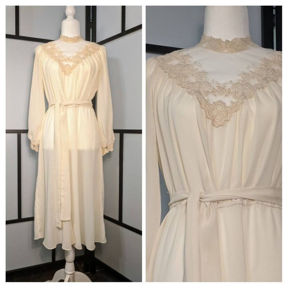 Vintage Sheer Chiffon and Embroidered Lace Off Whi