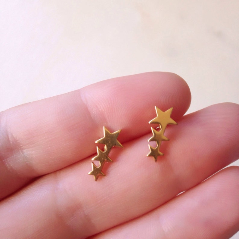 Star ear climber \u2022 Gold Ear Climber \u2022 Ear Jacket \u2022 Minimalist Ear Climber \u2022 Gold Ear Jacket \u2022 Gold Earrings \u2022 ear climber \u2022 For her \u2022