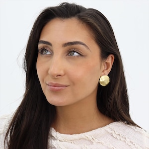 Shell Disc Clip-On Earrings *Available in post*