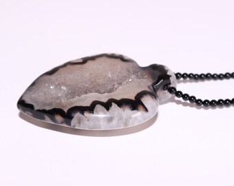 Agate strangles, Heart, stony, Onyx, strangles