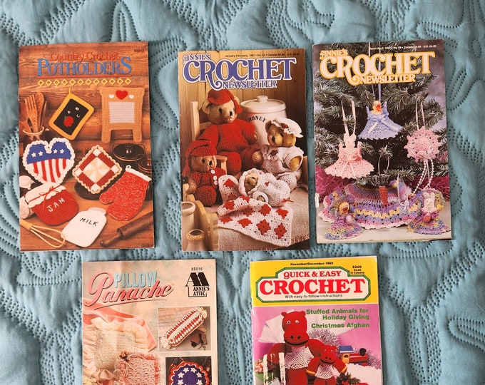 5 Vintage Crochet Pattern Books Country Crochet Potholders Etsy