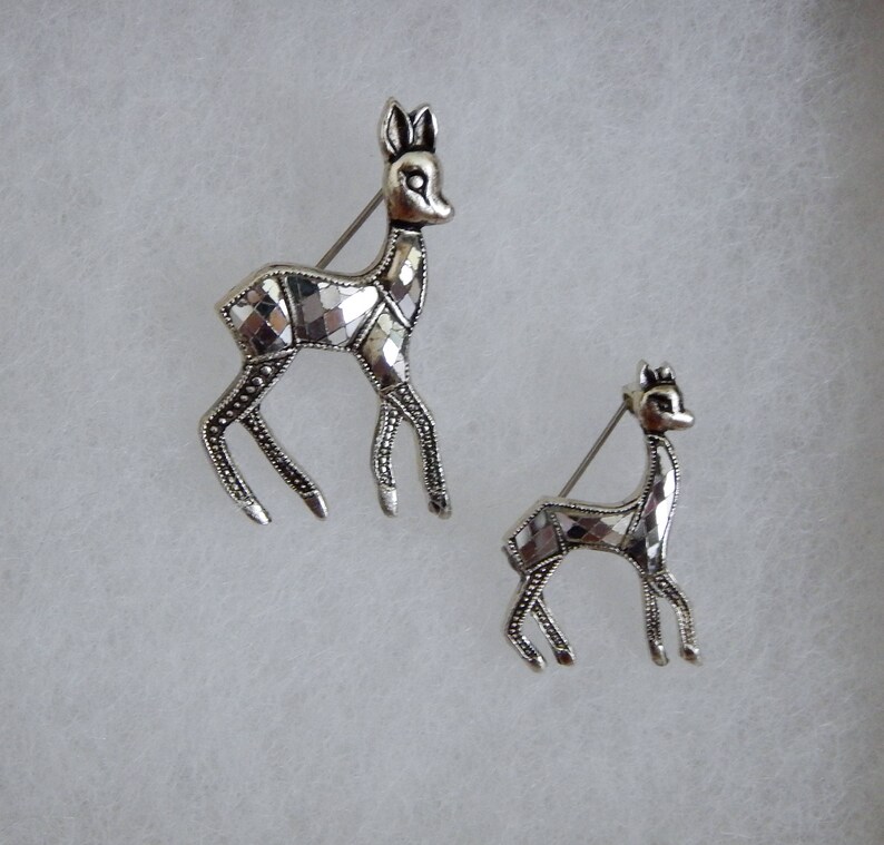 Deer Pins, Silvertone Deer Pin Set, Vintage Deer Pin Set, Mom and Baby