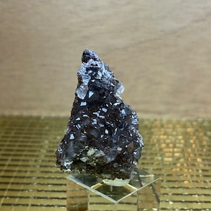 Crystal dioptase specimen |  Sanda mine, pool dept, rep. Of Congo.  | collectible green dioptase . | collectible  lustruous dioptase |