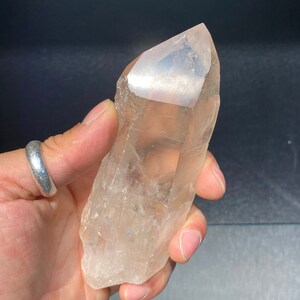Punta de cuarzo cristalino brasileño/punta de cuarzo lemuriano brasileño/punta de cristal lemuriano/herramienta de medicación 364 g