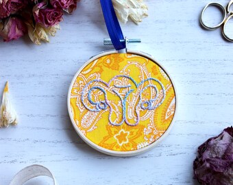 Embroidery Hoop with Uterus | Mini Embroidery Hoop Ornament | Female Body Art | OBGYN Nurse Gift | Uterus Art | Christmas Ornament
