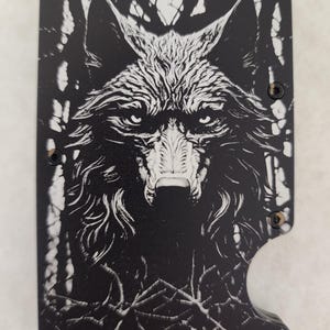 Cartera metálica fina personalizada con RFID Forest Wolf - Negra
