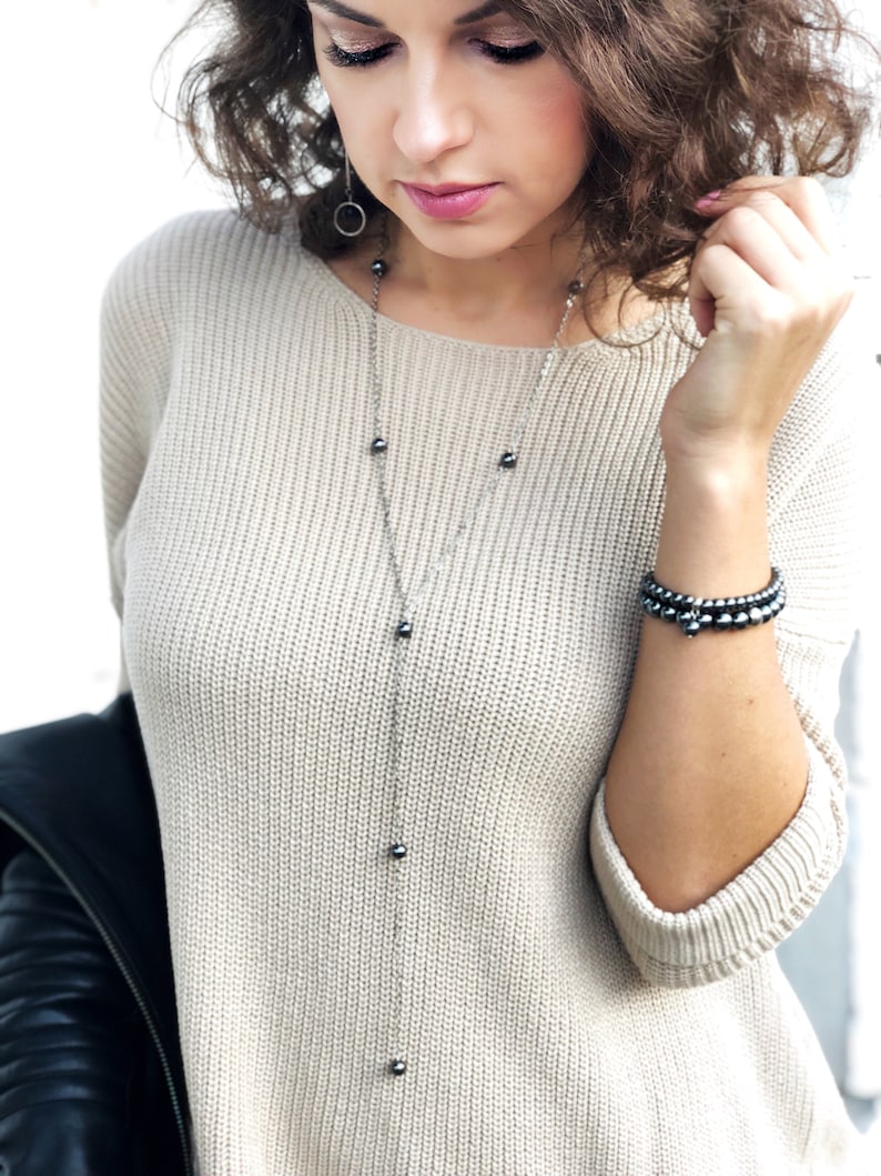 Long lariat necklace Silver y necklace Everyday delicate necklace Black beads jewelry Silver chain lariat Bar Necklace Minimalist Jewelry