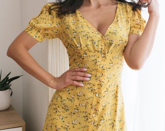 Romantic Yellow Midi Dress, Floral Puff Sleeve Dress, Ruffled Hem Summer Dress, Cottagecore Aesthetic, Feminine Boho Outfit
