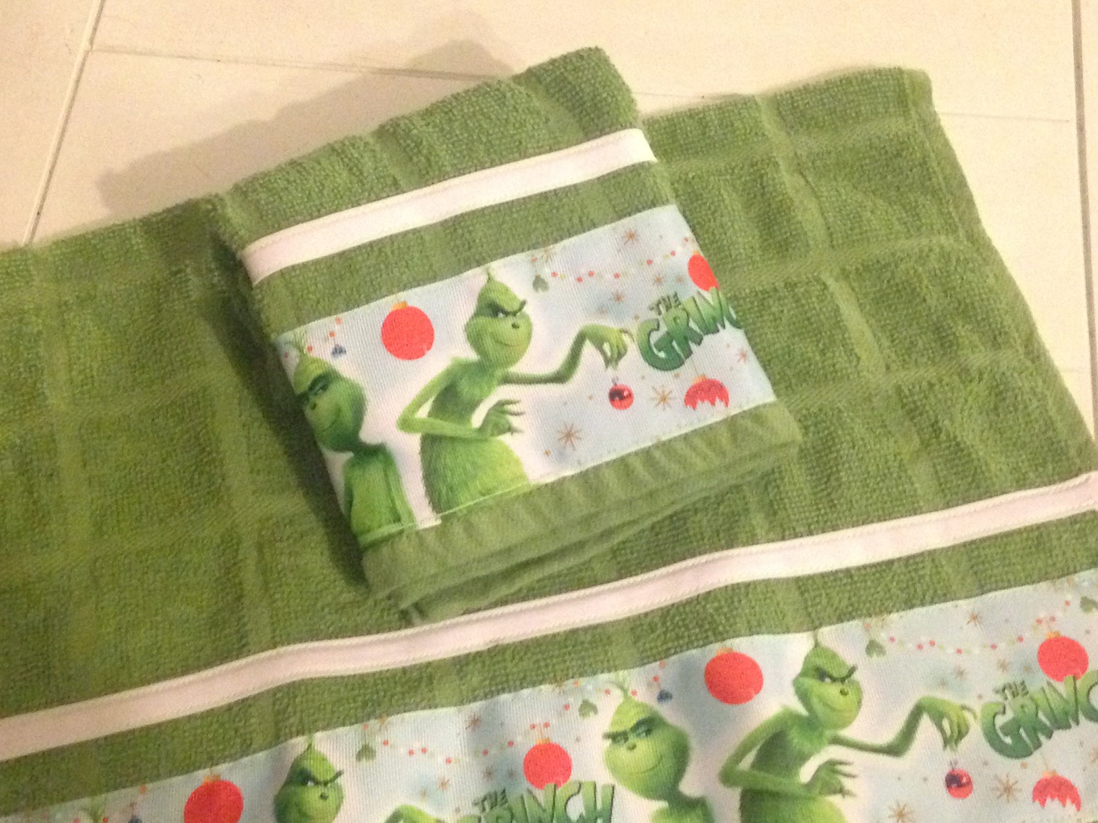 CHRISTMAS HAND TOWEL grinch hand towel bathroom hand towel Etsy