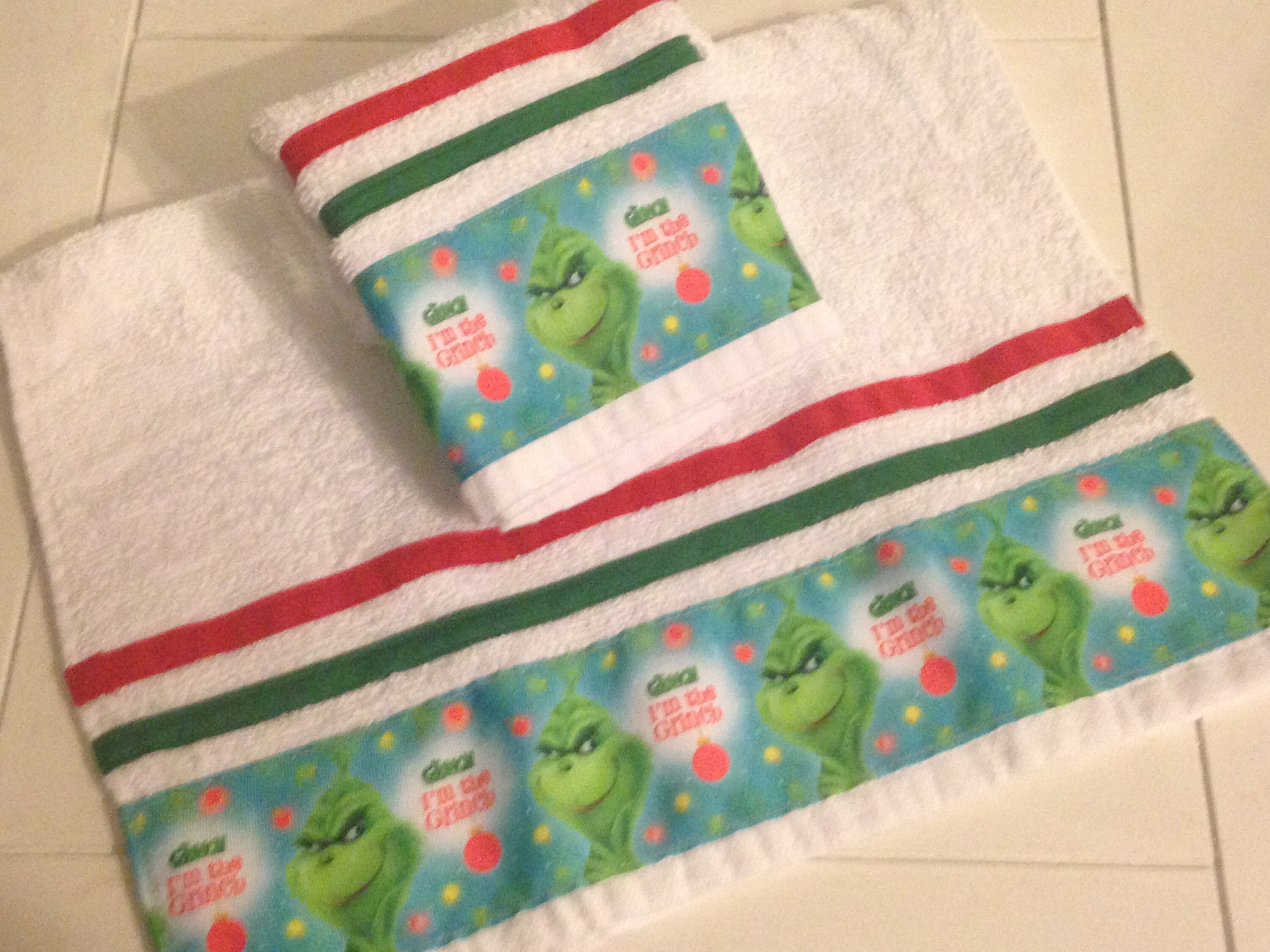 CHRISTMAS HAND TOWEL Grinch Hand Towel Bathroom Hand Towel Etsy UK