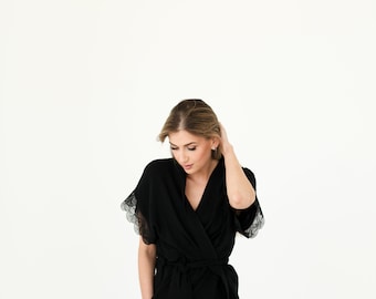 VENTE Tenue de festival de musique, Robe kimono de plage avec poches, Robe longue bohème noire avec dentelle, Cardigan Long Kimono