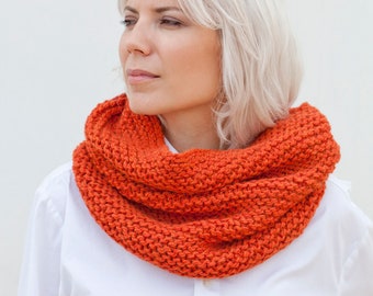 Chunky Warm Orange Tricoté à la main Snood, Foulard en laine pure