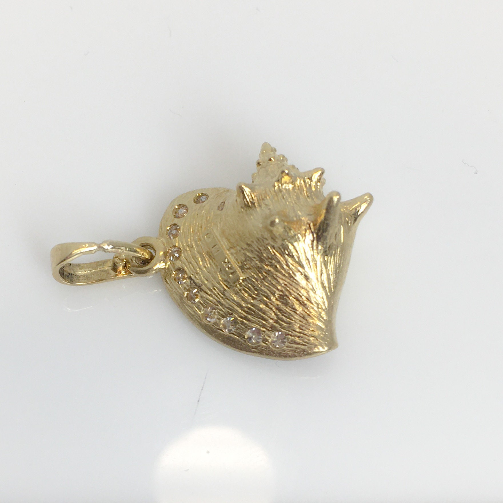Pendentif Diamond Conch Shell en or 14kt Etsy