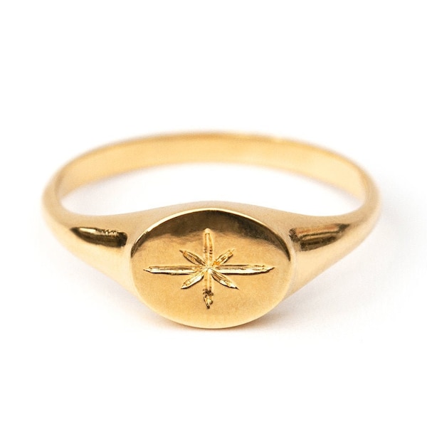 Gold Signet Star Ring, 18K Gold Vermeil Stackable Ring, Handmade Starburst Signet Ring, Boho Dainty Signet Ring