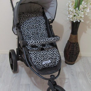 Pram liner set,universal-Spotty dots,navy blue-Funky babyz,Australian made.