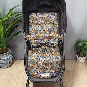 Forro para assento de carrinho de bebê - Leopardo, folhas - Fabricado na Austrália