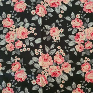 Forro para assento de carrinho de bebê - Buquês de rosas cor de rosa - Fabricado na Austrália