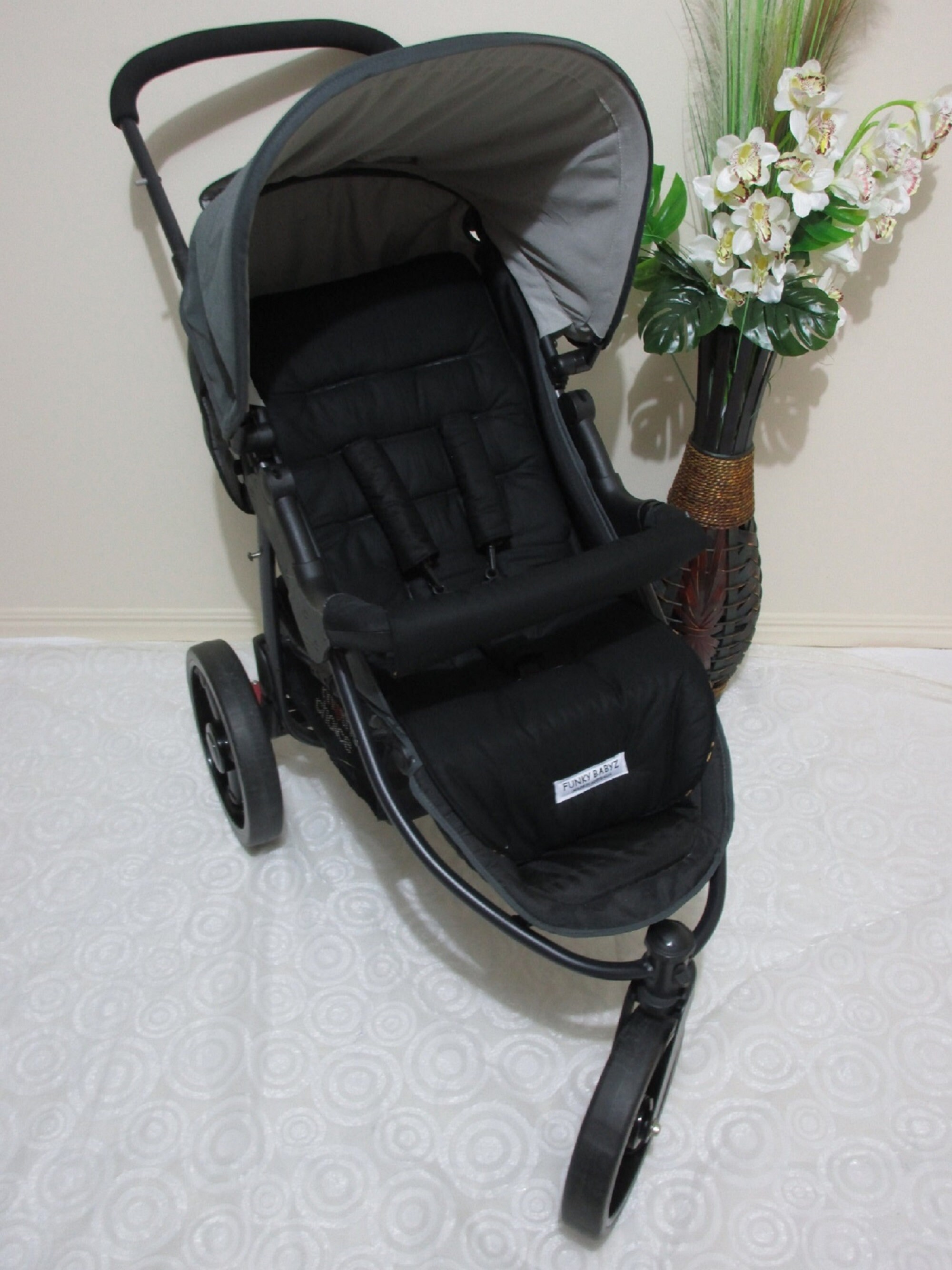 cruz vogue pram