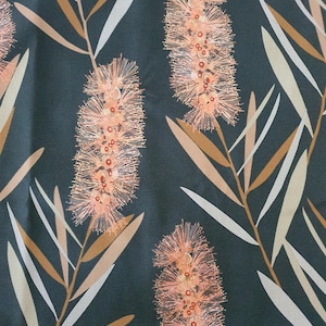 Forro para assento de carrinho de bebê - Flores grandes de Callistemon - Fabricado na Austrália