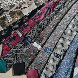Vintage Neckties | Geometric Pattern | Silk Ties | Polyester Ties | Abstract Print Tie | Gift Ideas