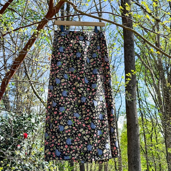 Vintage Floral Print Maxi Skirt - image 1