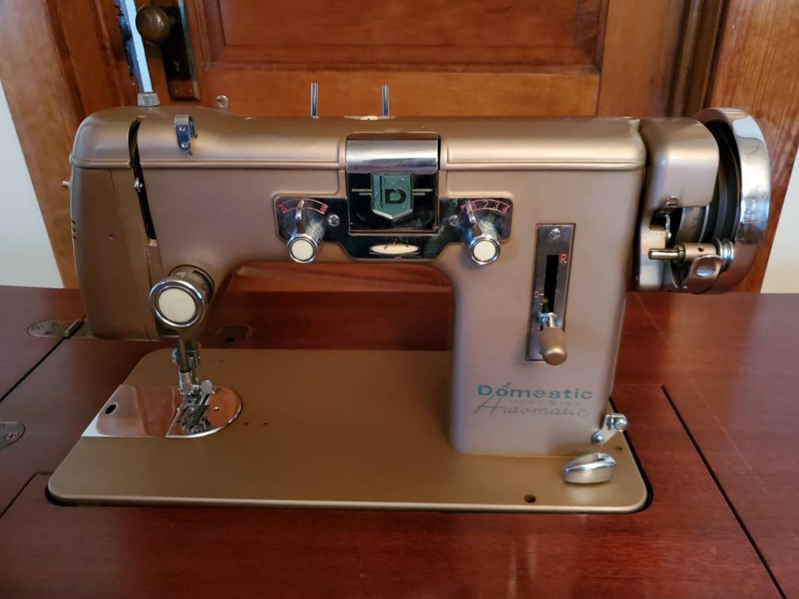 Mid Century Domestic Imperial Sewing Machine and Mahogany Etsy