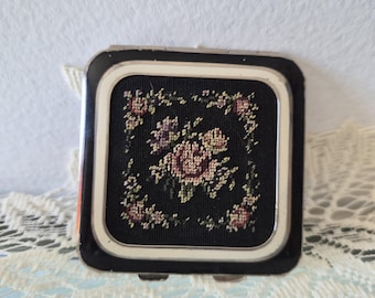 Art Deco Needlepoint Rowenta Powder Compact