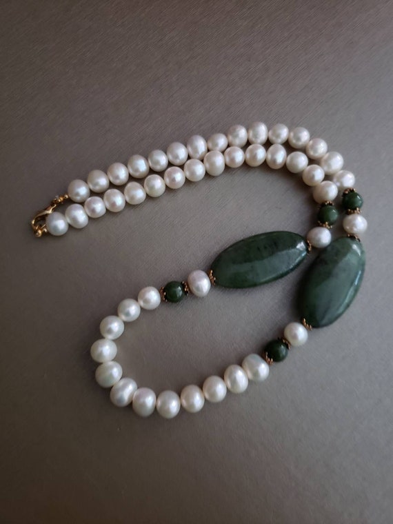 Imperial Nephrite Jade and Pearl Necklace Smithso… - image 5