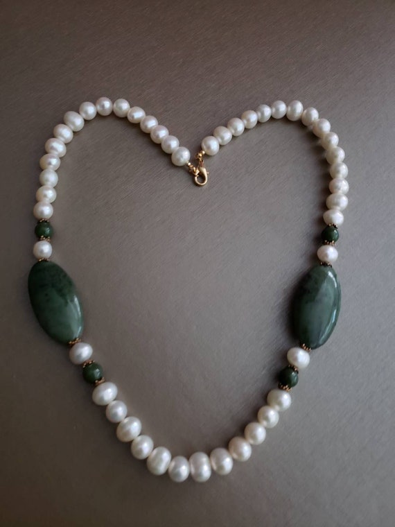 Imperial Nephrite Jade and Pearl Necklace Smithso… - image 2