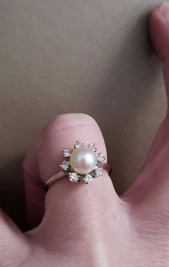 Vintage Estate Pearl and Halo Diamond Ring 18K - image 4