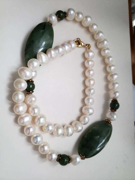 Imperial Nephrite Jade and Pearl Necklace Smithso… - image 4