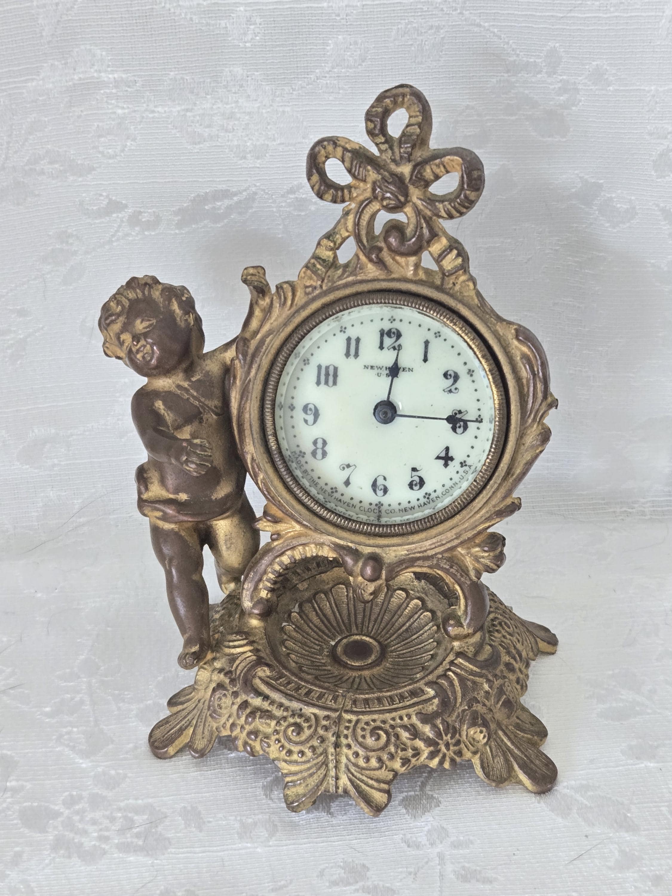 New Haven Art Nouveau Uranium Cherub Clock - Etsy