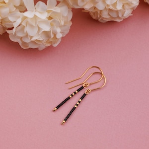 Minimalist Beaded Earrings Handmade Boho Chic Jewelry for Women Unique Gift Gold Black Seed Bead Dangle Earrings