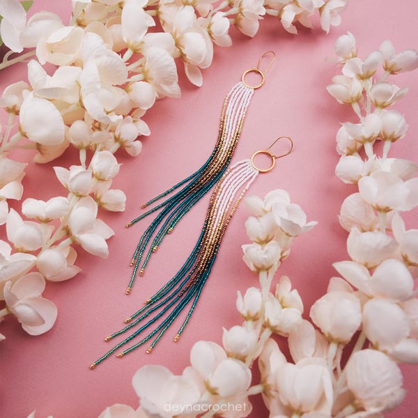 Turkoois en gouden kralenfranje, lange delicate boho-sieraden