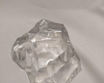 FREE SHIPPING- Val St. Lambert Crystal Paperweight with Etched Reclining Lady. Beautiful Condition! 3-3/4" Wide x 2-1/4" Tall