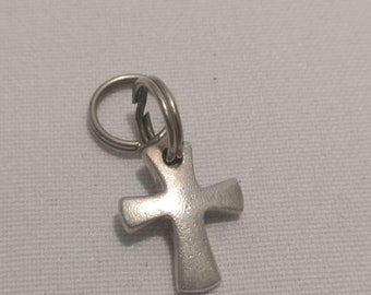 FREE SHIPPING- Vintage Sterling Silver Charm for Charm Bracelet. Sterling Silver Cross