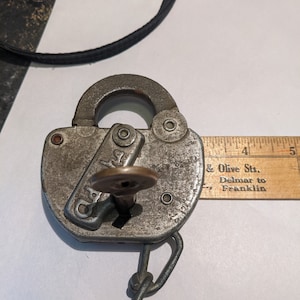 FREE SHIPPING- Vintage Heavy Adlake Frisco Train Signal PadLock with Brass Key and  Chain. See Below