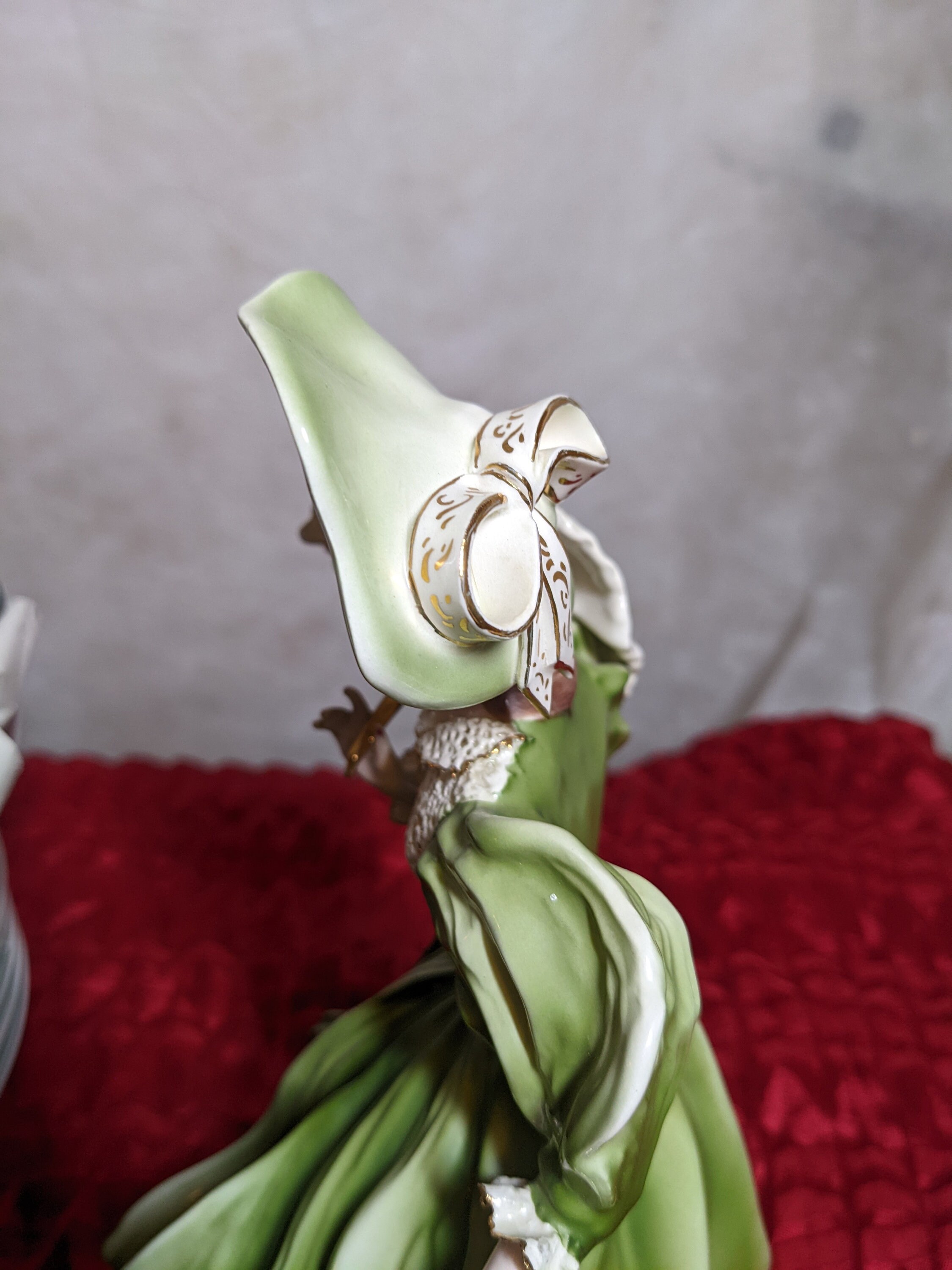 FREE SHIPPING- Vintage Porcelain Victorian Lady. Florence Ceramics