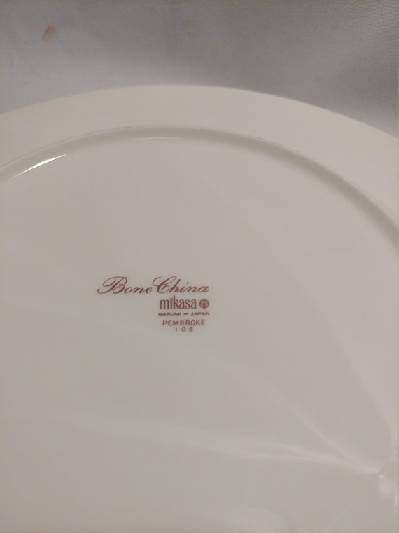 FREE SHIPPING- Mikasa Bone China Narumi Japan 