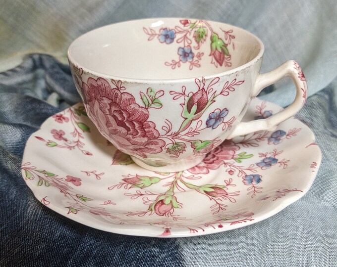 Rose Chintz Pink by Johnson Brothers / Made in England / Teapot