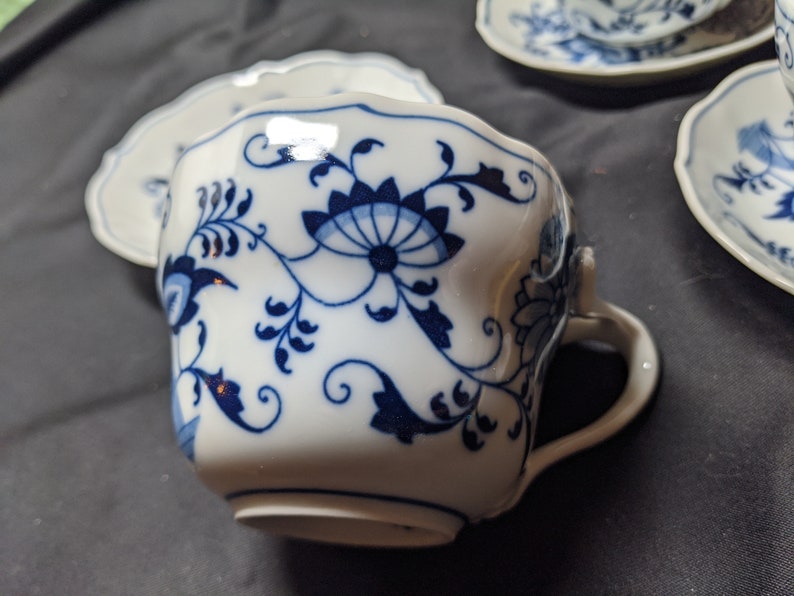 FREE SHIPPING- Vintage Blue Danube Japan Fine China. Set of 3- Cups ...