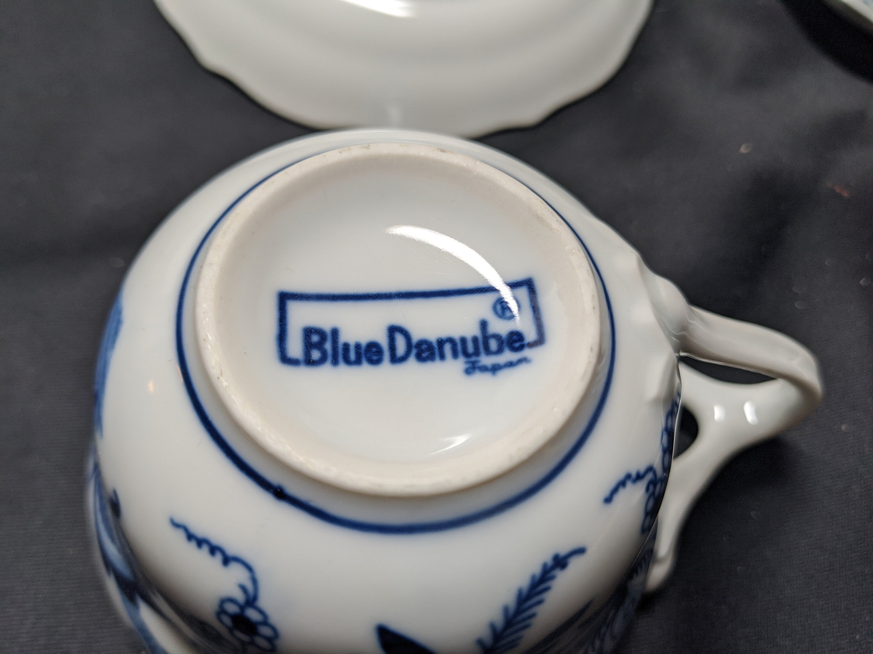 FREE SHIPPING- Vintage Blue Danube Japan Fine China. Set of 3
