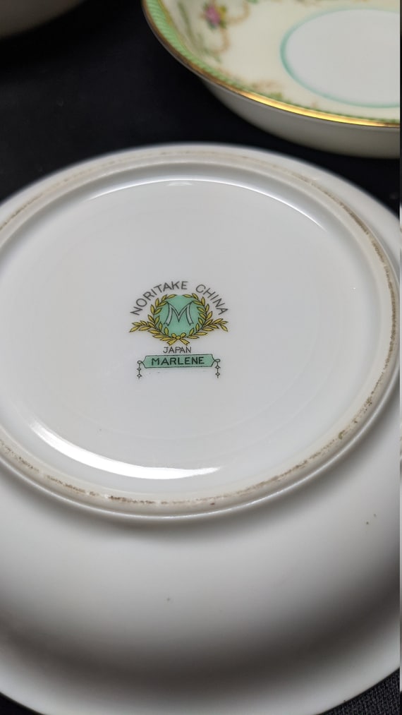 FREE SHIPPING- Set of 10- Vintage Noritake Marlene Green Berry