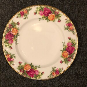 FREE SHIPPING-Set of Four-Royal Albert 1962 England-Old Country Roses-8 Inch Plate