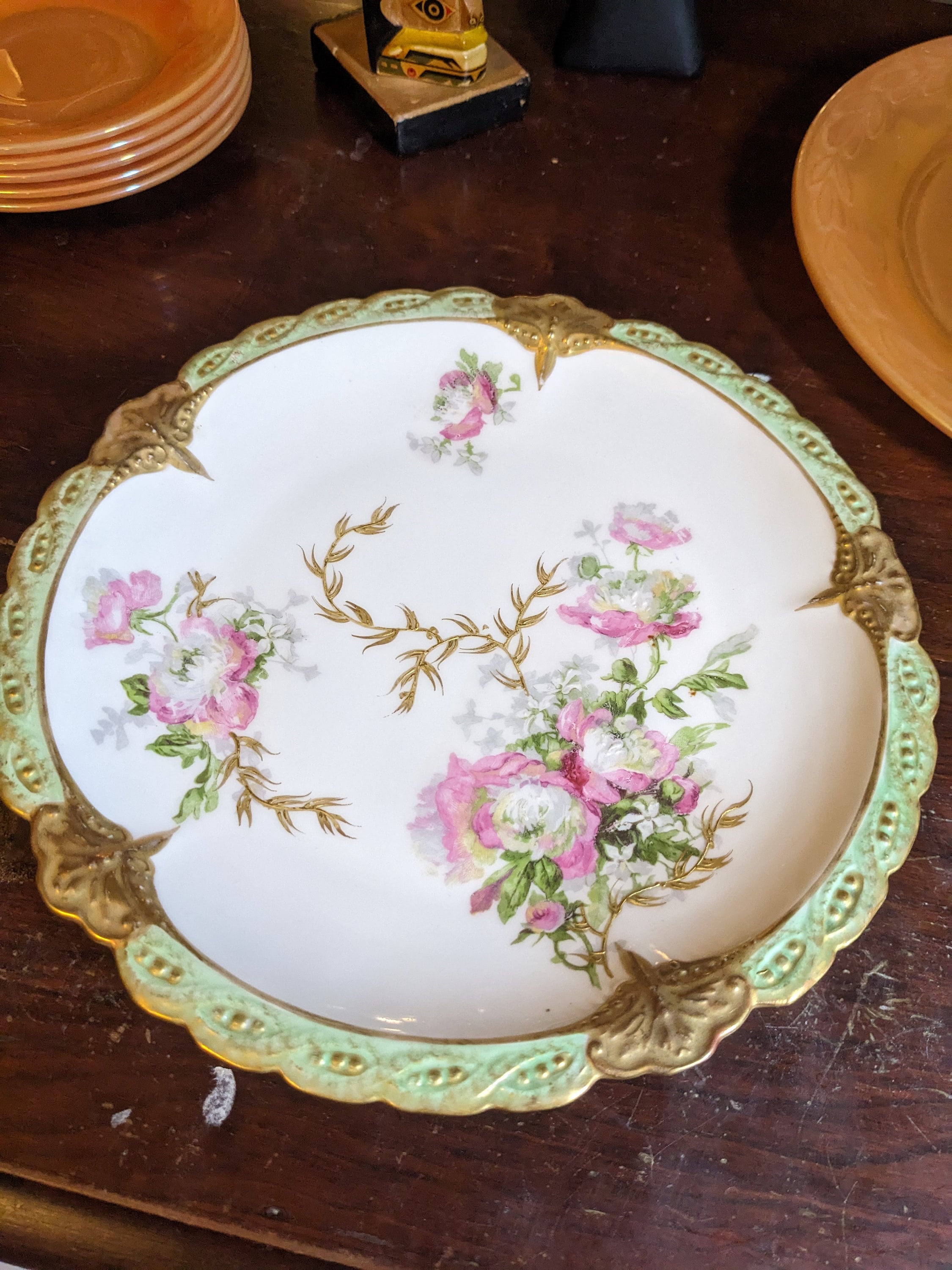* antique plate ୨୧* フラワーレリーフ アンティークプレート FREE Shipping-antique Porcelain B&H Limoges Porcelain Decorative