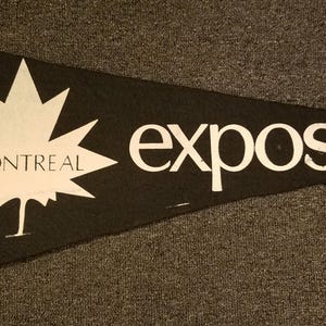 FREE SHIPPING-1960&#39;s-Montreal-Expos-MLB-Baseball-Pennant-Vintage-Original-11.5&quot; X 29&quot;