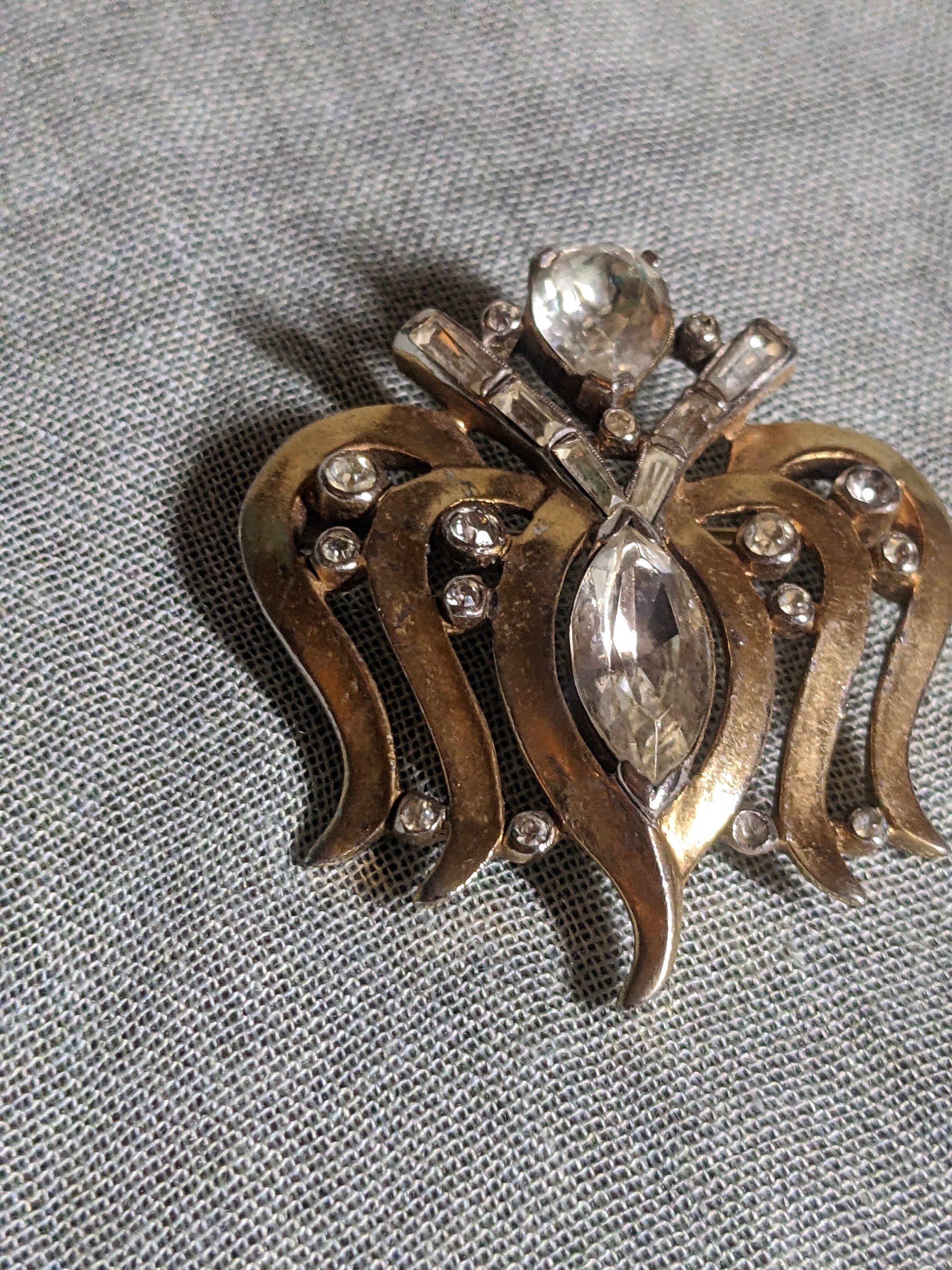 Broche Ancienne En Métal Doré Mazer - Bijou Vintage D'occasion
