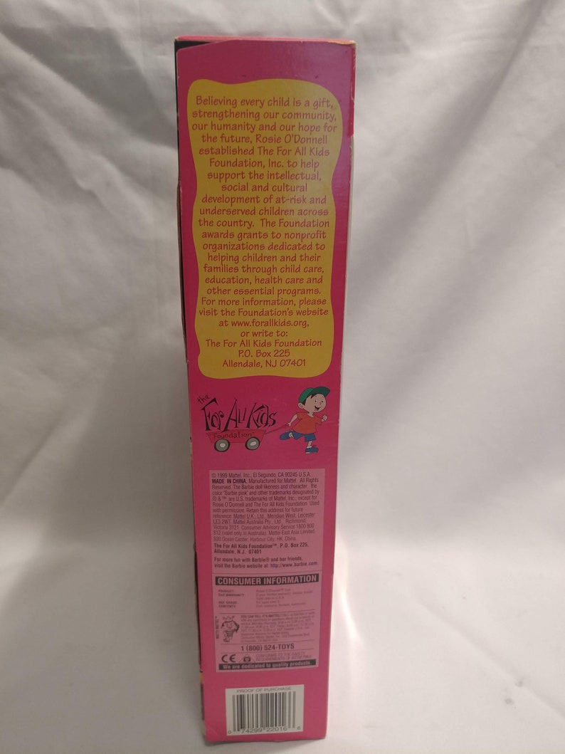 FREE SHIPPING 1999 Friends of Barbie Collection. Rosie O'Donnell Doll. Mattel 22016. New in Box. Never Opened image 3