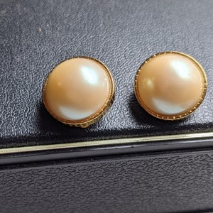 FREE SHIPPING-Vintage Signed Nina Ricci Faux Pearl Clip On Earrings with Gold Tone Trim. See Item Desc.